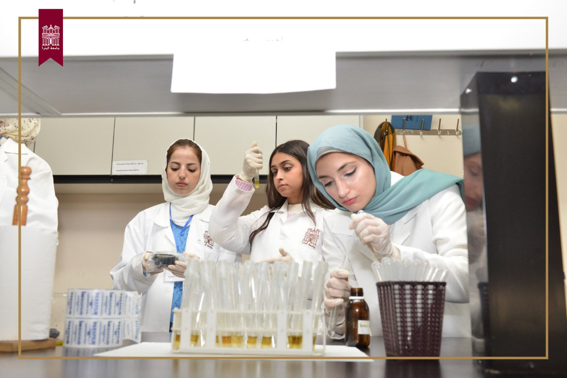 /Ar/News/PublishingImages/كلية-الصيدلة-في-جامعة-البترا-فعالية-جودة-زيت-الزيتون-5.jpg