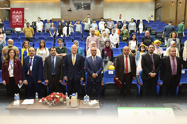 رئيس جامعة البترا يرعى حفل توزيع جوائز مسابقة (دَوِّرْ) للعام 2023