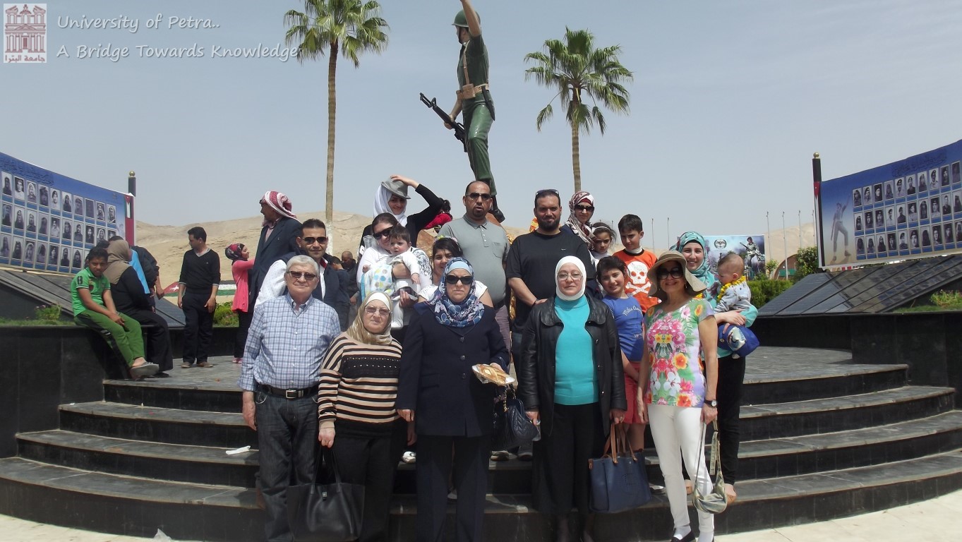 نادي جامعة البترا ينظم رحلة علمية ترفيهية إلى البحر الميت و صرح الجندي المجهول Petra University Club organizes recreational scie
