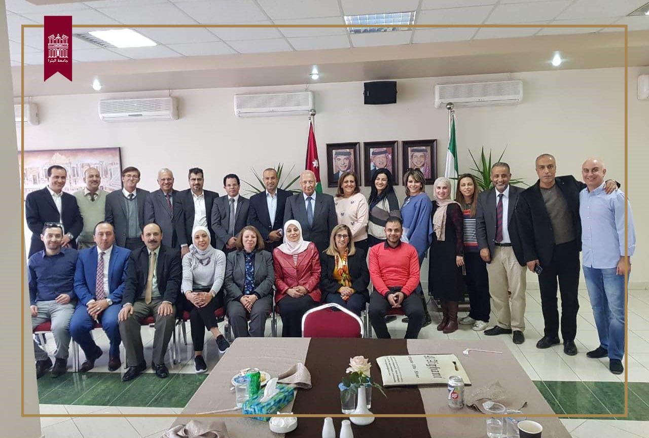 الدكتور محمود السلخي يحتفل بترقيته الى رتبة أستاذ في جامعة البترا