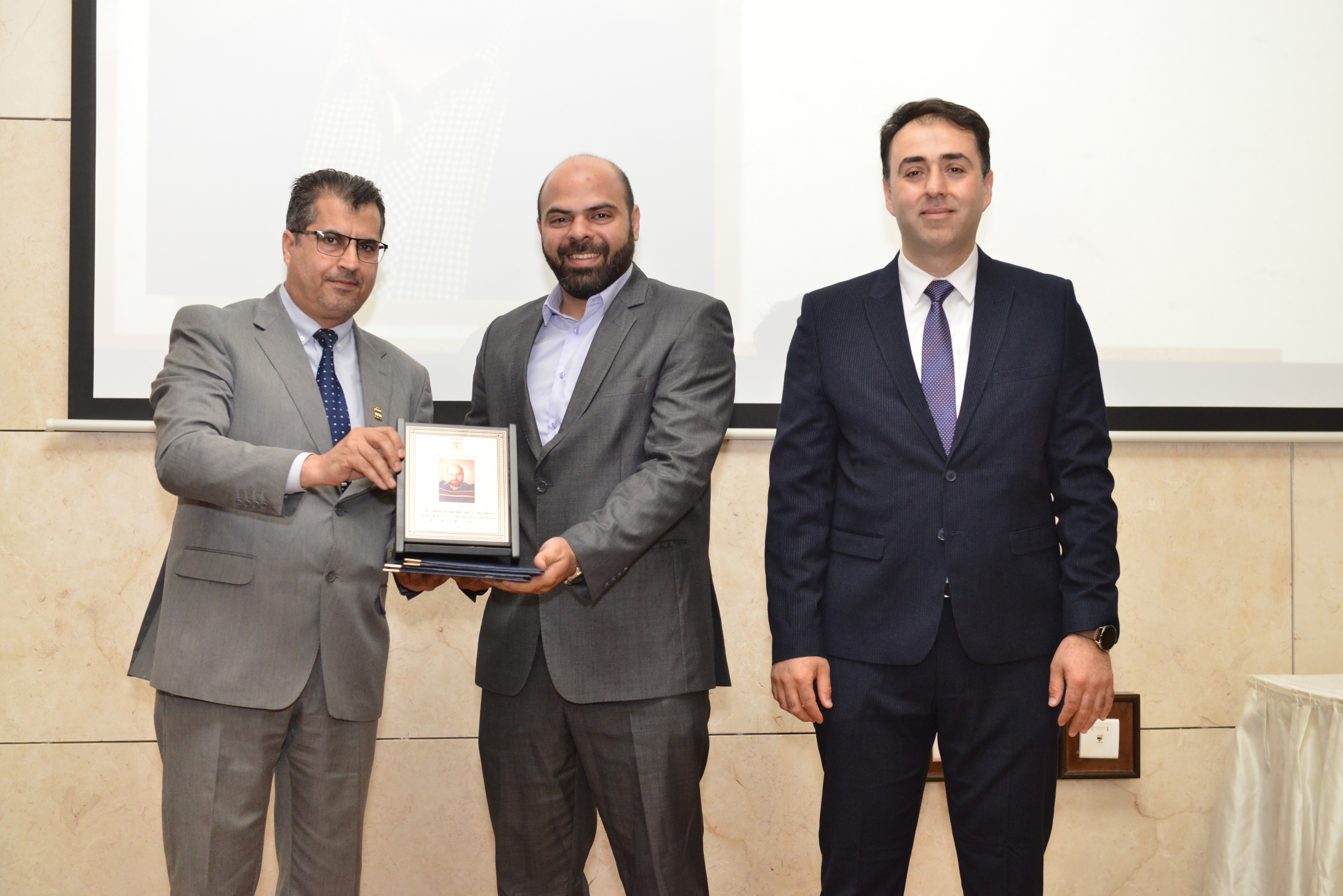 Honoring Dr. Al-Natour (Distinguished Researcher) in the Accounting Department at UOP for the Year 2023