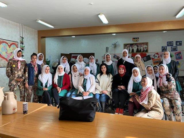 /Ar/News/PublishingImages/جامعة البترا ومدرسة ريحانة بنت زيد تنظمان محاضرة لطالبات الثانوية العامة عن التعليم الجامعي 1.jpg