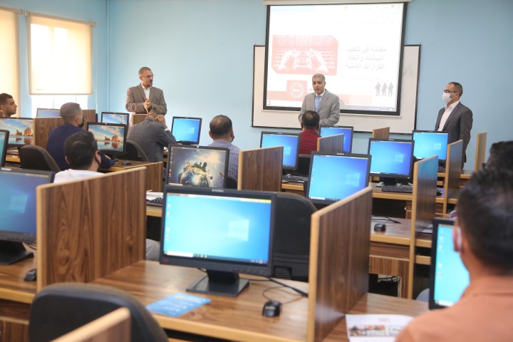دورة لضباط الامن العام في جامعة البترا