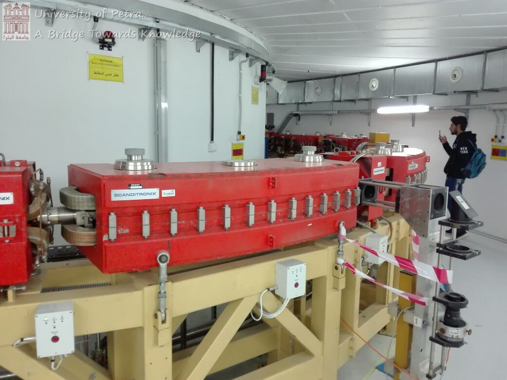 A scientific visit of a group of students of Physics courses to the International Synchrotron Center (SESAME)