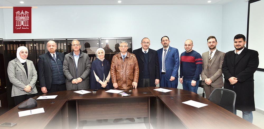 كلية الهندسة في جامعة البترا تناقش خطتها الدراسية مع خريجيها وممثلين عن القطاع الصناعي