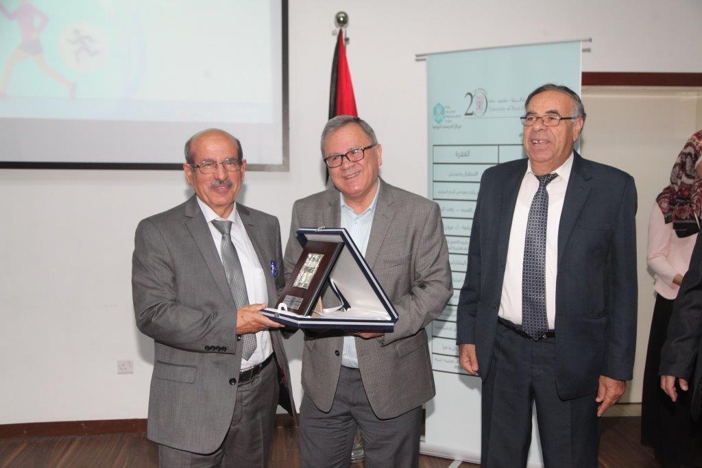 يوم علمي عن دور الاعلام في التثقيف التغذوي في البترا 7.jpg